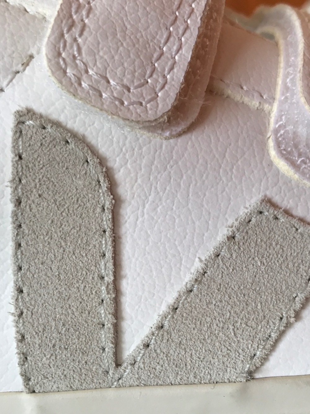VEJA RECIFE VELCRO STRAPS CHROME FREE LEATHER WHITE NATURAL - Picture 13 of 16